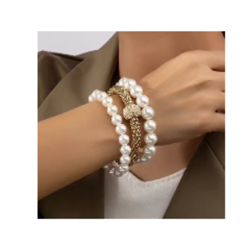 3 Piece Pearl and Gold Elastic Bracelet Set